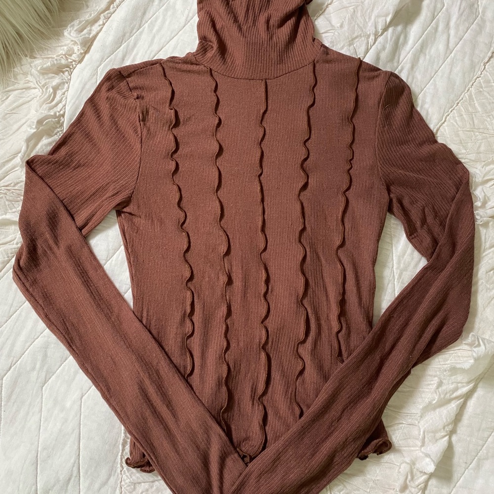 UO Turtleneck